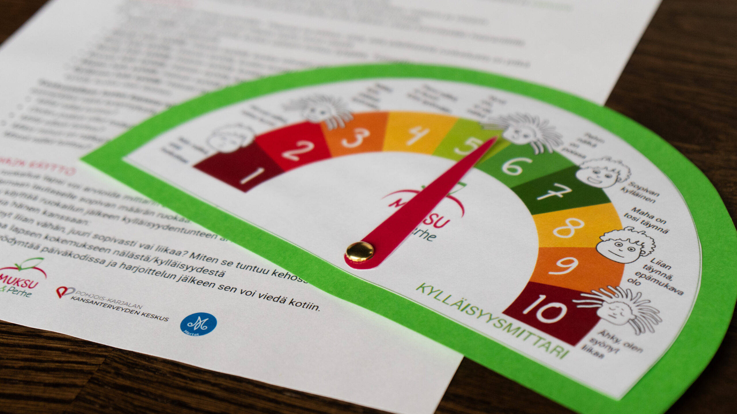 Elin­ta­pa­seik­kai­lu ohjaa muk­sut ja per­heet koh­ti ter­veel­li­sem­pää arkea