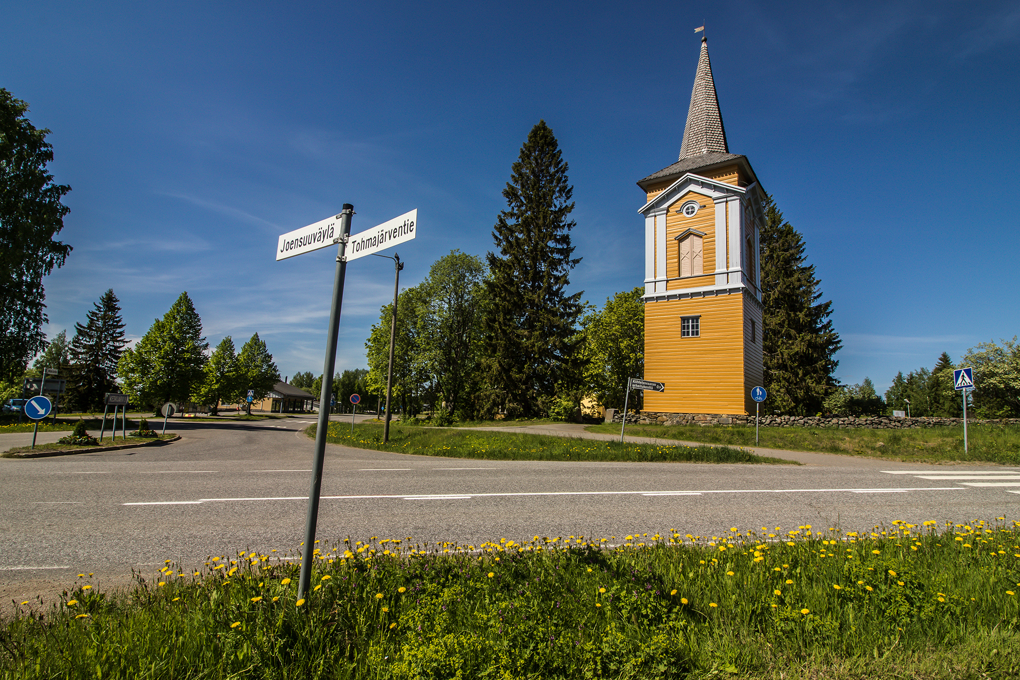 Kymmenittäin keinoja osallistua ja vaikuttaa